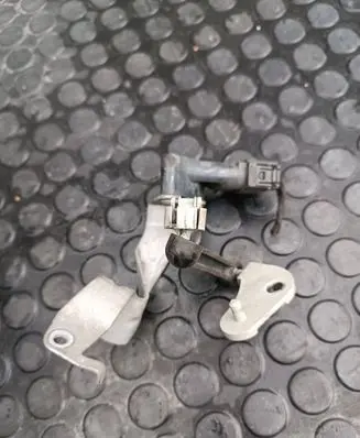 BMW 2 Active Tourer U06 Headlight/headlamp level sensor 6895466