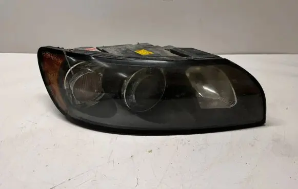 Volvo V50 Headlight/headlamp 30678903 0301198272