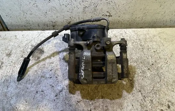 Jeep Grand Cherokee WL Rear brake caliper 068332775AA