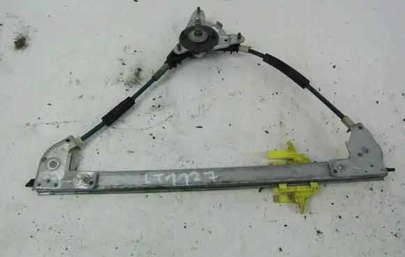 Citroen Xsara Picasso Rear door manual window regulator 