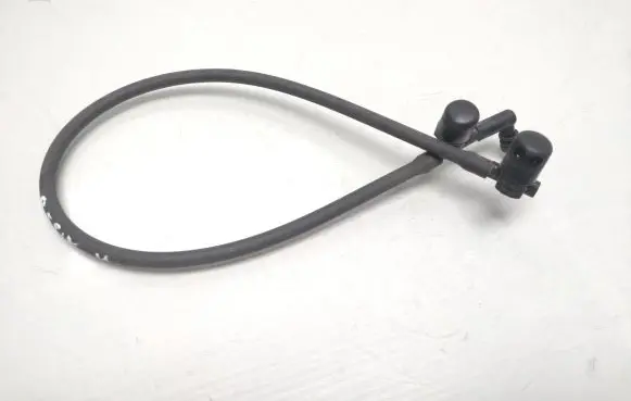 Windshield washer spray nozzle