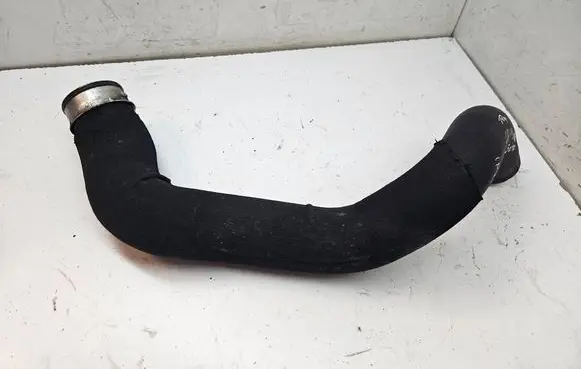 Intercooler hose/pipe