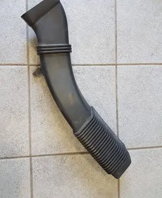 BMW X5 E70 Air intake duct part 7811597 13717811597 58300015