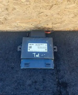 Seat Toledo IV (NH) Voltage converter/converter module 8K0959663C