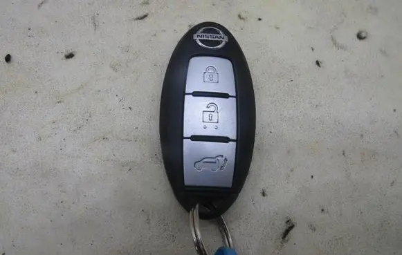 Nissan X-Trail T32 Ignition key/card 