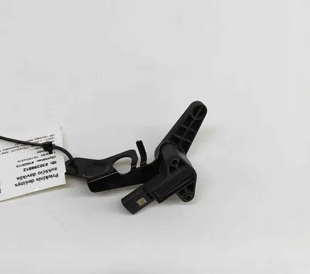 Peugeot 3008 III Air suspension front height level sensor 9843515580