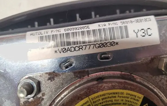 KIA Sorento Steering wheel airbag 600992005E 569103E010CQ V0ADCR777G0030