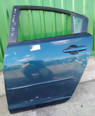 Mazda 3 I Rear door