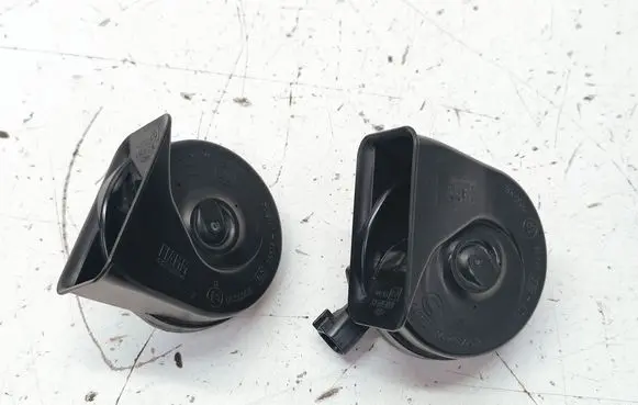 Volvo S60 Horn signal 31416117 31416116 0055306