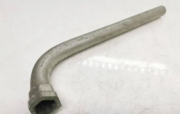 Seat Leon (5F) Wheel nut wrench 4d0012219a