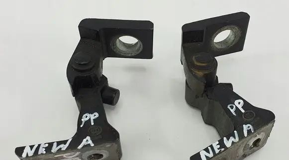 Volkswagen Beetle A5 Front door hinges set 7N0831402