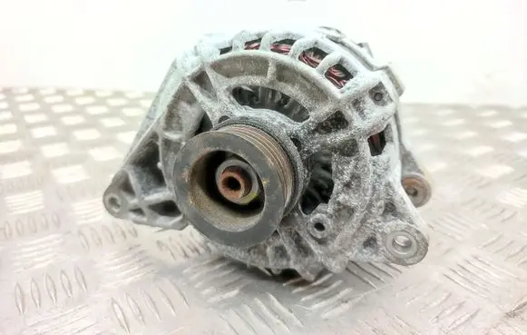 Mercedes-Benz CLA C117 X117 W117 Generator/alternator A0009063322