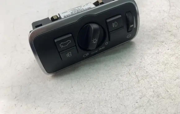 Volvo V60 Light switch 31443839