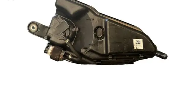 BMW 5 G30 G31 G38 AdBlue liquid reservoir 7381415