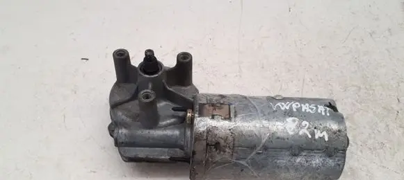 Volkswagen PASSAT Wiper motor 321955113F