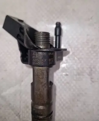 Jeep Grand Cherokee (WK) Fuel injector A642070