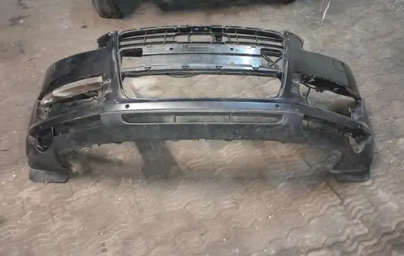 Audi Q7 4L Front bumper NOCODE