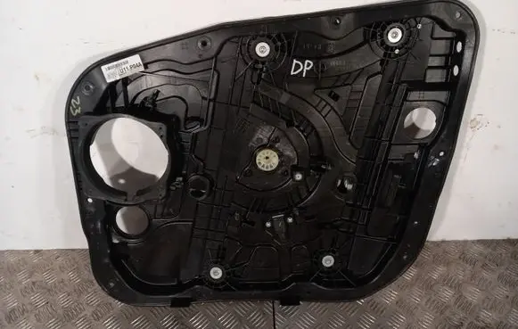 KIA Sorento Front window lifting mechanism without motor