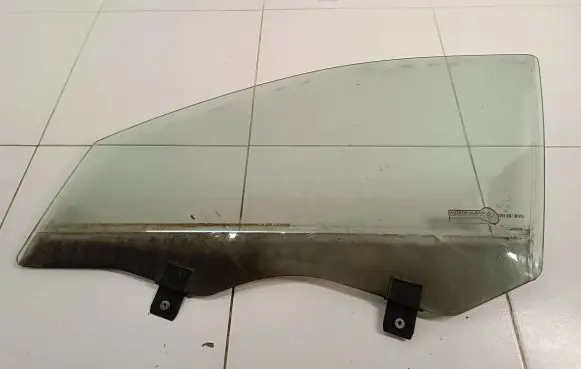 Mercedes-Benz S W221 Front door window glass four-door 43R00257 E000249