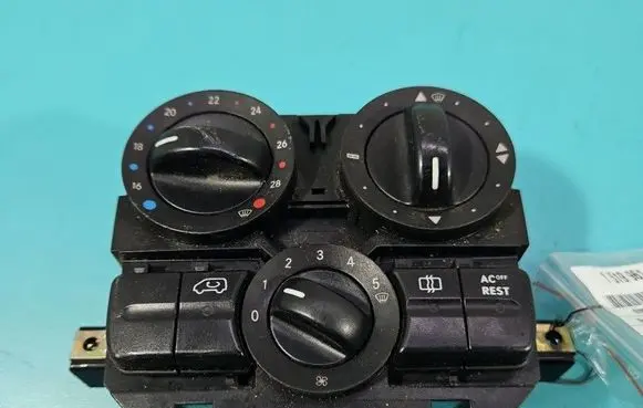 Mercedes-Benz Vito Viano W639 Climate control/heater control trim A6394460728KZ IMPRK1519961