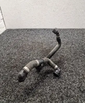 Mercedes-Benz GLC X253 C253 Engine coolant pipe/hose A2135016982