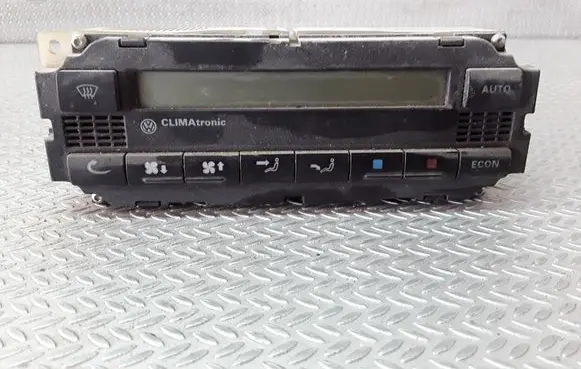 Volkswagen PASSAT B5 Climate control unit 5HB00761700