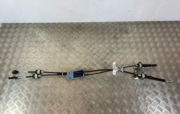 Suzuki SX4 S-Cross Gear shift cable linkage