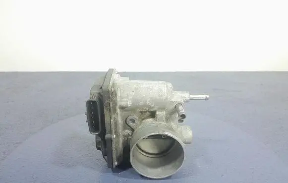 Toyota Prius+ (ZVW40) Throttle body valve 22030-37060