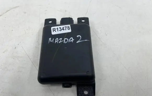 Mazda 2 Blind spot module da6a-67y80e