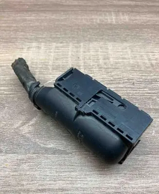 Audi Q7 4L Plug wire PA66GF13 7L0906385A