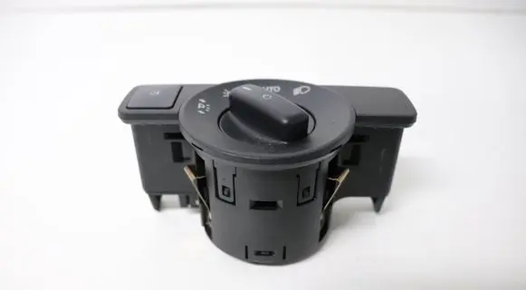 Mercedes-Benz Vito Viano W447 Light switch A2469050250 10091547