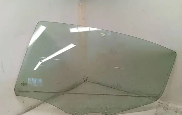 Peugeot 508 Rear door window glass