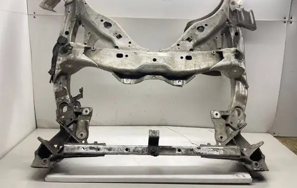 BMW 5 F10 F11 Front subframe 6796692 VT6N63 6797644