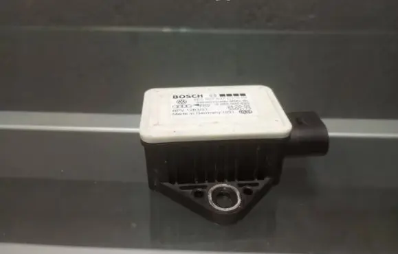 Audi A4 S4 B7 8E 8H ESP acceleration yaw rate sensor 8E0907637C 0265005620