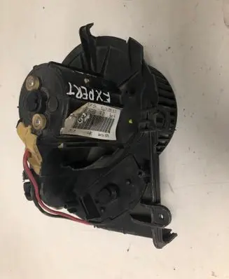 Peugeot Expert Heater fan/blower 1401366880