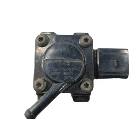 BMW 3 E90 E91 Exhaust gas pressure sensor 7789219