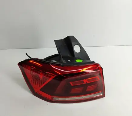 Volkswagen PASSAT B8 Rear/tail lights 3G9945095F