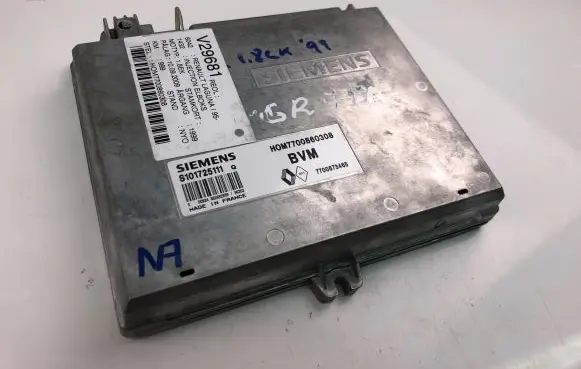 Renault Laguna I Engine control unit/module ECU 7700860308 S101725111Q