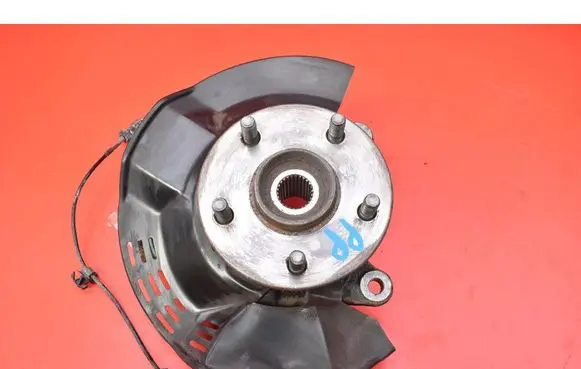 Toyota Yaris Front wheel hub spindle knuckle