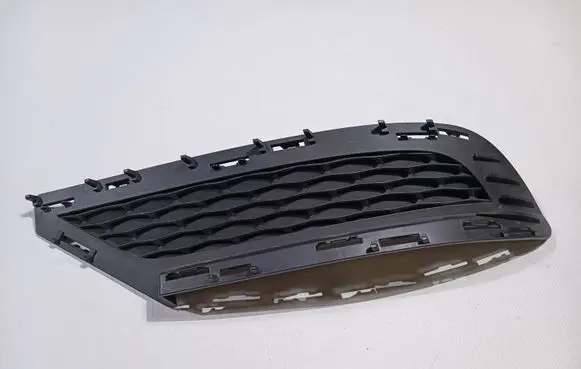 Chrysler 300C Front bumper lower grill 68-5737AB 68235737