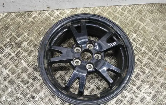 Toyota Prius (XW30) R15 alloy rim