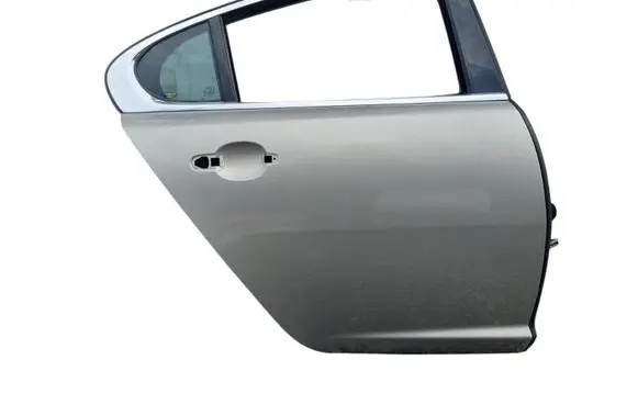 Jaguar XF X250 Rear door