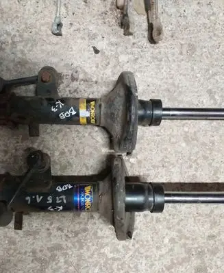 Toyota Celica T180 Shock absorber/damper/air suspension 