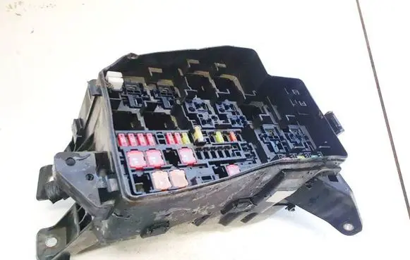 Toyota RAV 4 (XA30) Fuse box set 57073w 5704