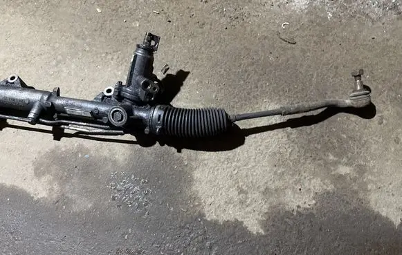 Mercedes-Benz C AMG W204 Steering rack A20411011017