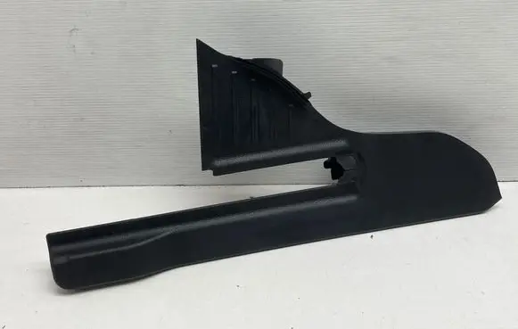Toyota Highlander XU70 Rear seat rail trim cover 721370E240