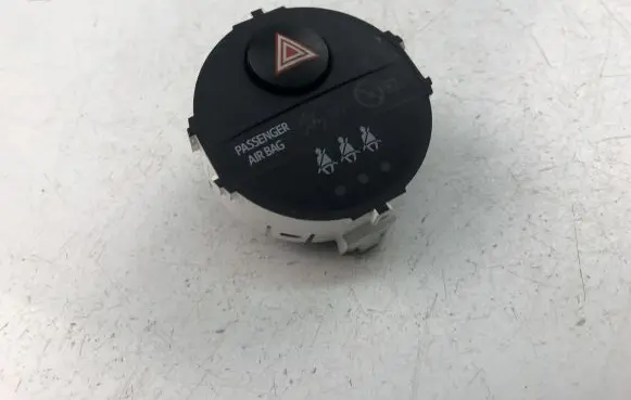 Toyota Yaris Hazard light switch 839500D100