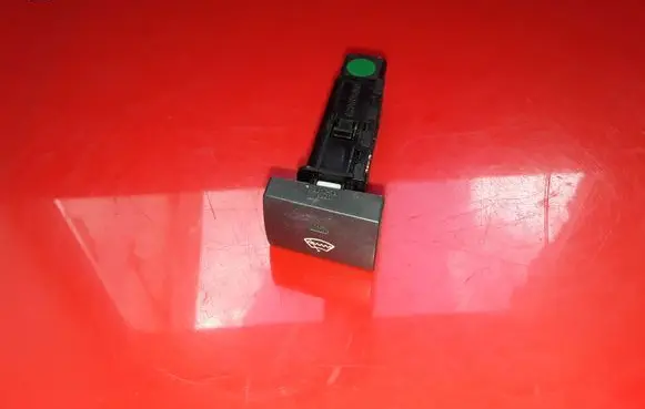 KIA Sorento Windscreen/window heater switch 70424