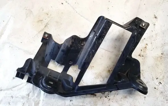 Headlight/headlamp mounting bracket