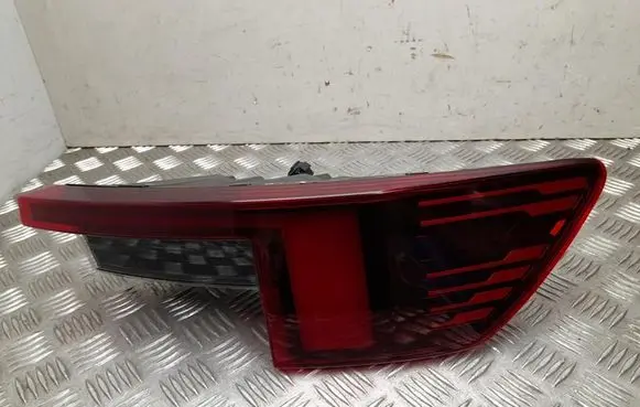 Rear/tail lights